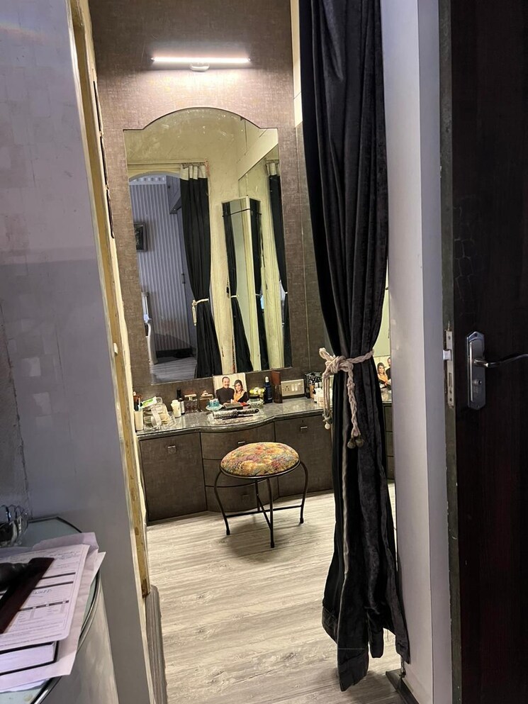 Gym, nahars-everest 4 Bedroom 2400 Sq.Ft. Apartment In Versova Mumbai 8000513