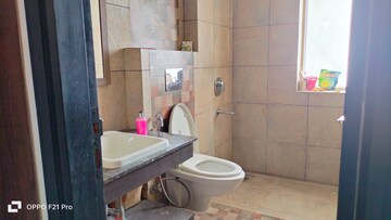 Bathroom in 3 BHK Builder Floor at Unitech South City II, Sector 50 – for Rent