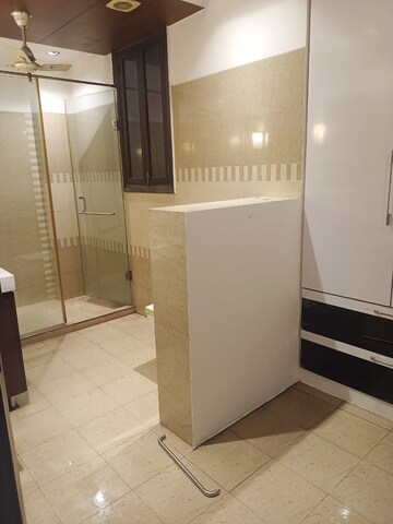 Bathroom in 4 BHK Builder Floor at South Extension ii – for Sale