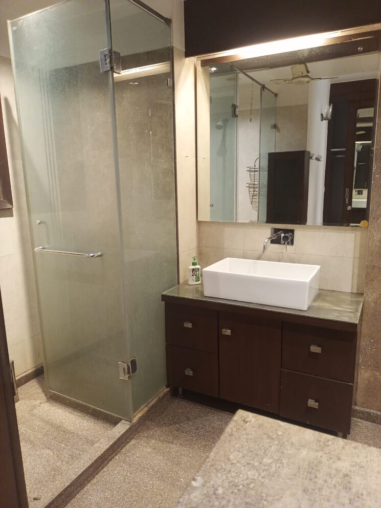 Kitchen, south extension ii 4 Bedroom 500 Sq.Yd. Builder Floor In South Extension ii Delhi 8000572