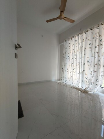 Room in 1.5 BHK Apartment at Runwal Gardens Phase 2, Dombivli East – for Rent