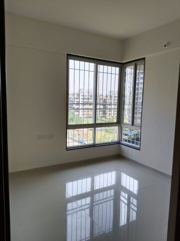 Room in 2 BHK Apartment at Sonigara Twin Towers, Ravet – for Rent