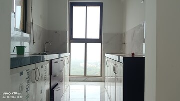 2 BHK Apartment For Rent in Raymond The Address, Pokhran Road No 2