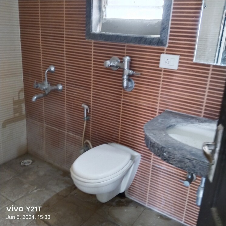 Bathroom, nyati-ebony 2 Bedroom 1064 Sq.Ft. Apartment In Undri Pune 8000683