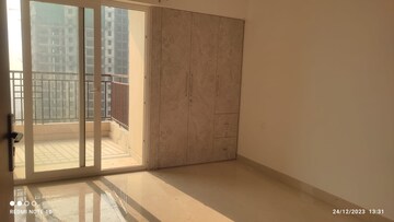 Room in 3 BHK Apartment at Ace Divino, Sector 1 Greater Noida – for Rent