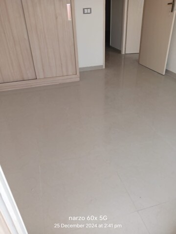 Room in 3 BHK Apartment at ROF Aalayas Phase 2, Sector 102 – for Rent