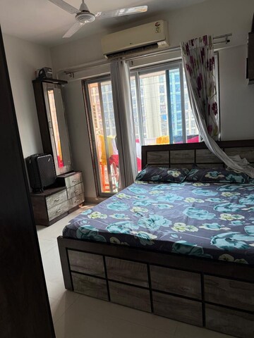 Room in 2 BHK Apartment at Veena Serenity, Chembur – for Sale