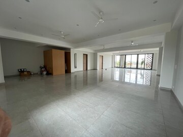 Floor Plan in  Showroom at Sector 85 – for Rent