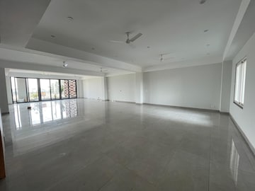 Commercial Showroom 300 Sq.Yd. For Rent in Sector 85 Faridabad  8000782