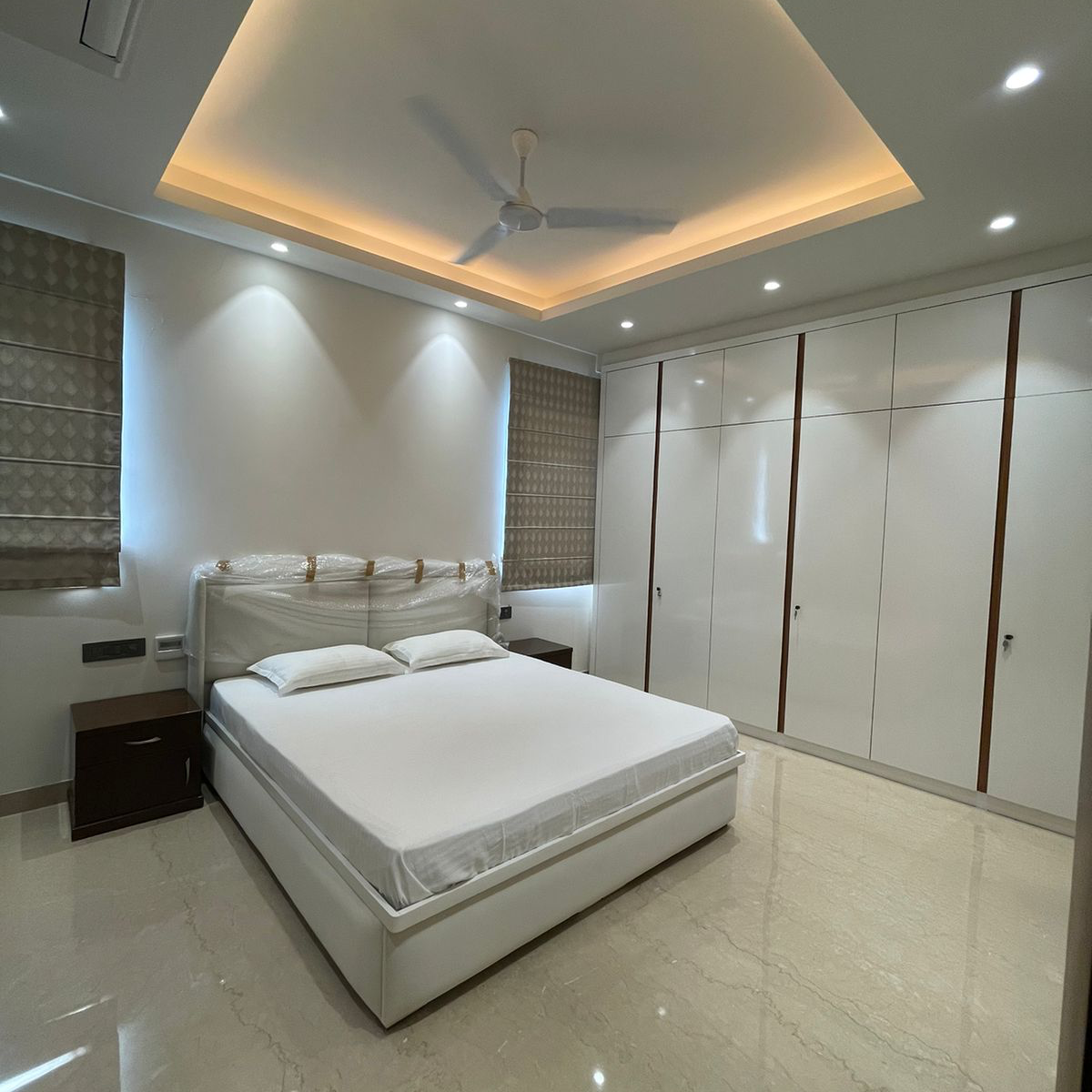 3 BHK + Servant Room Builder Floor For Sale in Defence Colony