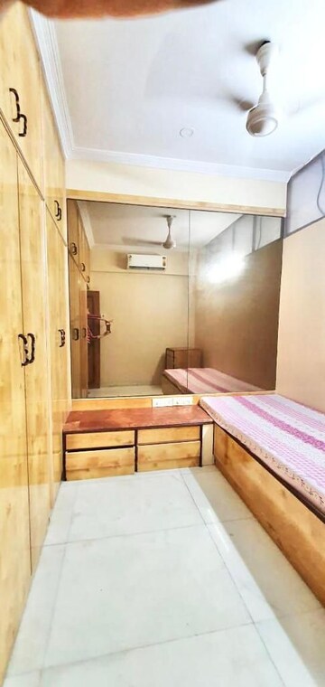 Room in  Pg at Worli – for Rent