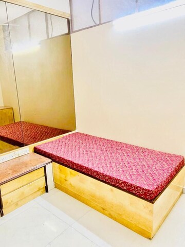 Room in  Pg at Worli – for Rent