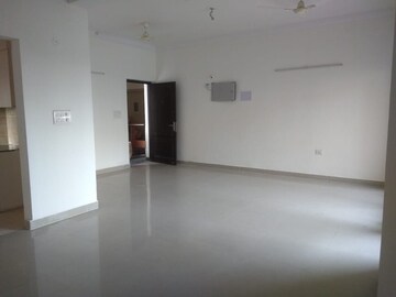Room in 2.5 BHK Apartment at AWHO Shanti Vihar, Sector 95 – for Sale