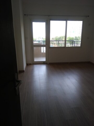Room in 2.5 BHK Apartment at AWHO Shanti Vihar, Sector 95 – for Sale
