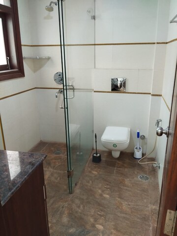 Bathroom in 3 BHK Builder Floor at SS Mayfield Gardens, Sector 51 – for Rent