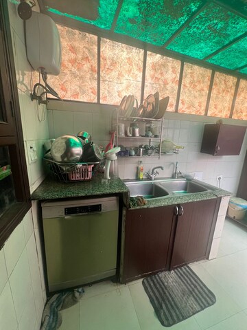 Kitchen in 3 BHK Builder Floor at SS Mayfield Gardens, Sector 51 – for Rent