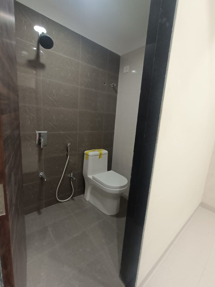 Bathroom, naman-platina 1 Bedroom 610 Sq.Ft. Apartment In Taloja Navi Mumbai 8000985