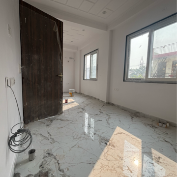 Room in 1 BHK Builder Floor at Sector 2 – for Rent