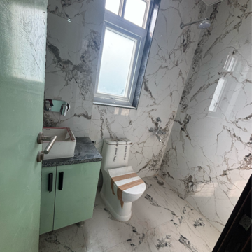 Bathroom in 1 BHK Builder Floor at Sector 2 – for Rent