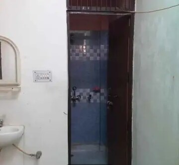 Furnished Amenities in 2 BHK Villa at Aliganj – for Rent