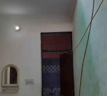 Furnished Amenities in 2 BHK Villa at Aliganj – for Rent