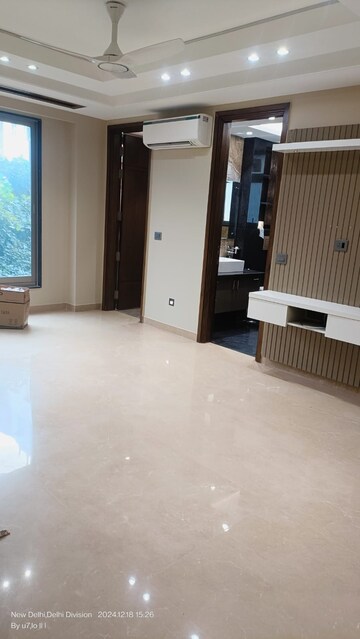 Room in 3 BHK Builder Floor at Freedom Fighters Enclave – for Rent