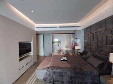 Room in 4 BHK Apartment at Lokhandwala Minerva Mahalaxmi, Mahalaxmi – for Sale