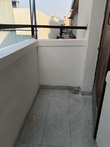 Balcony in 2 BHK Builder Floor at SS Southend Floors, South City 2 – for Rent