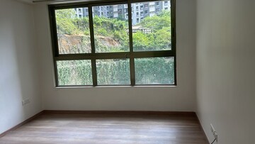 Room in 3 BHK Apartment at L&T Emerald Isle, Powai – for Sale