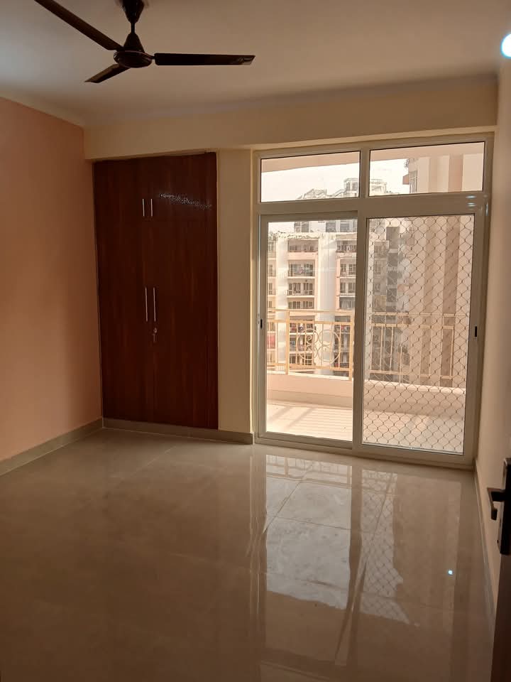 3 BHK + Study Room 1375 Sq.Ft. Apartment in Supertech Ecovillage II