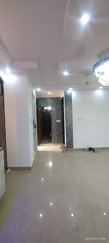 Furnished Amenities in 2 BHK Builder Floor at Uttam Nagar – for Sale