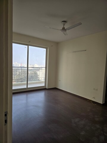 Room in 3 BHK Apartment at Bestech Park View Ananda, Sector 81 – for Rent