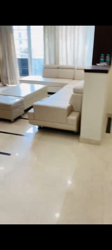 Staircase in 5 BHK Apartment at Gomti Nagar – for Rent
