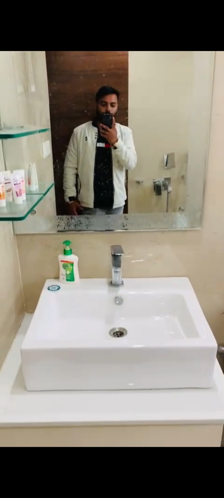 undefined, gomti nagar 5 Bedroom 2400 Sq.Ft. Apartment In Gomti Nagar Lucknow 8001100