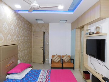 Bedroom in 3 BHK Apartment at Deonar – for Rent