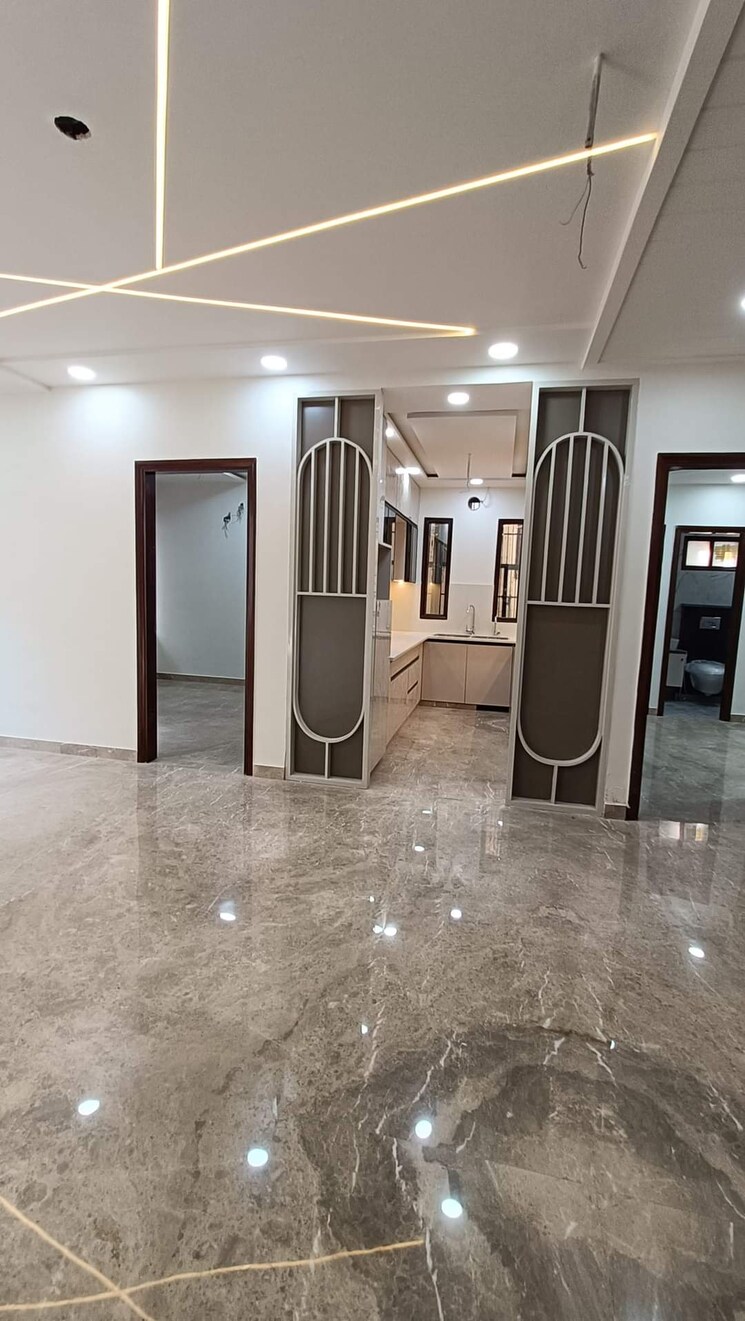 Room, burari 3 Bedroom 100 Sq.Yd. Builder Floor In Burari Delhi 8001127