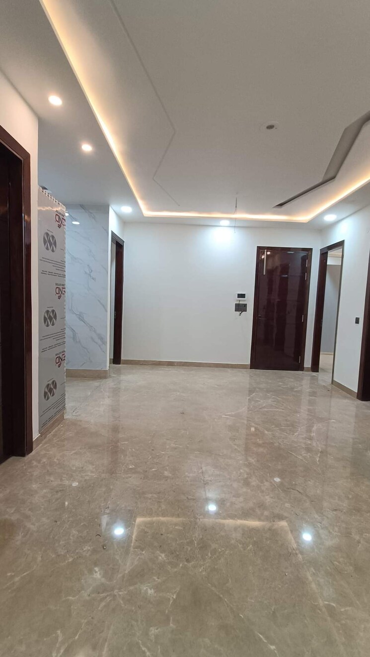 Room, burari 3 Bedroom 100 Sq.Yd. Builder Floor In Burari Delhi 8001127