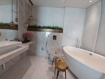 Bathroom in 4 BHK Apartment at Lokhandwala Minerva Mahalaxmi, Mahalaxmi – for Sale