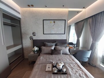 Room in 4 BHK Apartment at Lokhandwala Minerva Mahalaxmi, Mahalaxmi – for Sale