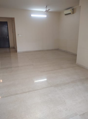 Room in 3 BHK Apartment at Emerald Isle 2, Powai – for Sale