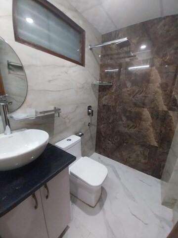 Master Bedroom in 2 BHK Builder Floor at Ardee City, Sector 52 – for Rent