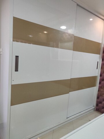 Master Bedroom in 1 BHK Apartment at Siddharth Ganga Tower, Kalyani Nagar – for Rent