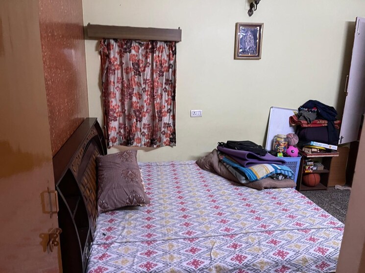 Bedroom, paschim vihar 2.5 Bedroom 950 Sq.Ft. Apartment In Paschim Vihar Delhi 8001198