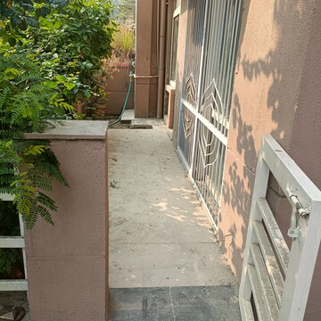 Balcony in 3 BHK Villa at Eros Rosewood Villas, Sector 50 – for Rent