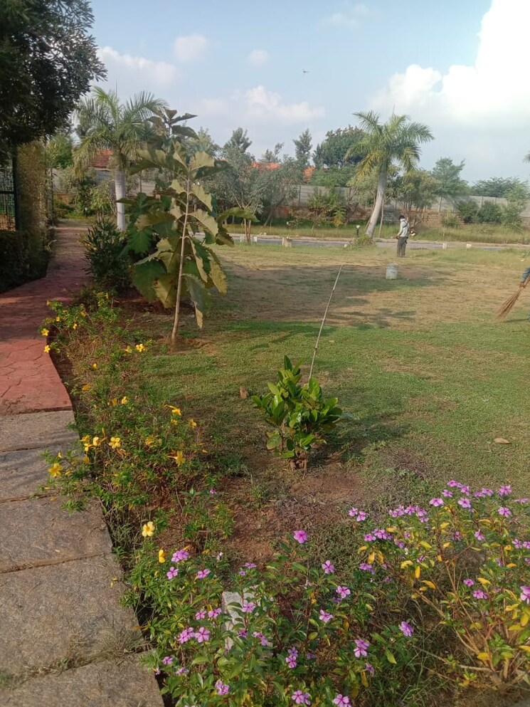 Garden, shriram-malhaar  3200 Sq.Ft. Plot In Sarjapur Bangalore 8001209