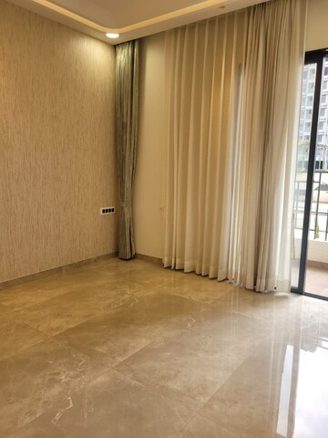 Room in 2 BHK Apartment at Buildwick Golden Valley, Mundhwa – for Sale