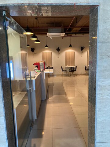 Team Area in  Shop at Makarba – for Rent