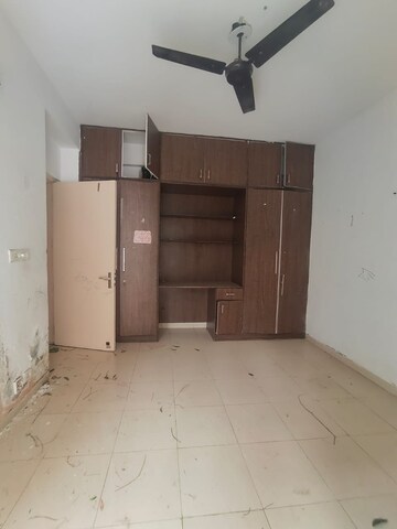 Room in 2 BHK Builder Floor at Vatika INXT Emilia floors, Sector 82 – for Rent