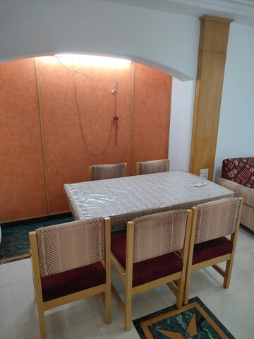 Bedroom in 2 BHK Apartment at Khar West – for Rent