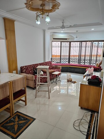 2 BHK Apartment For Rent in Khar West Mumbai  8001286